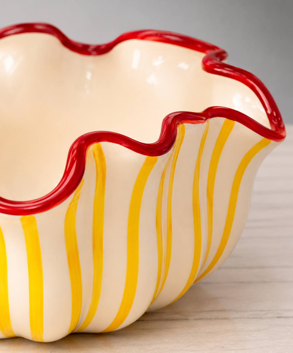 Vaso Línea Baixo Amarelo com Vermelho