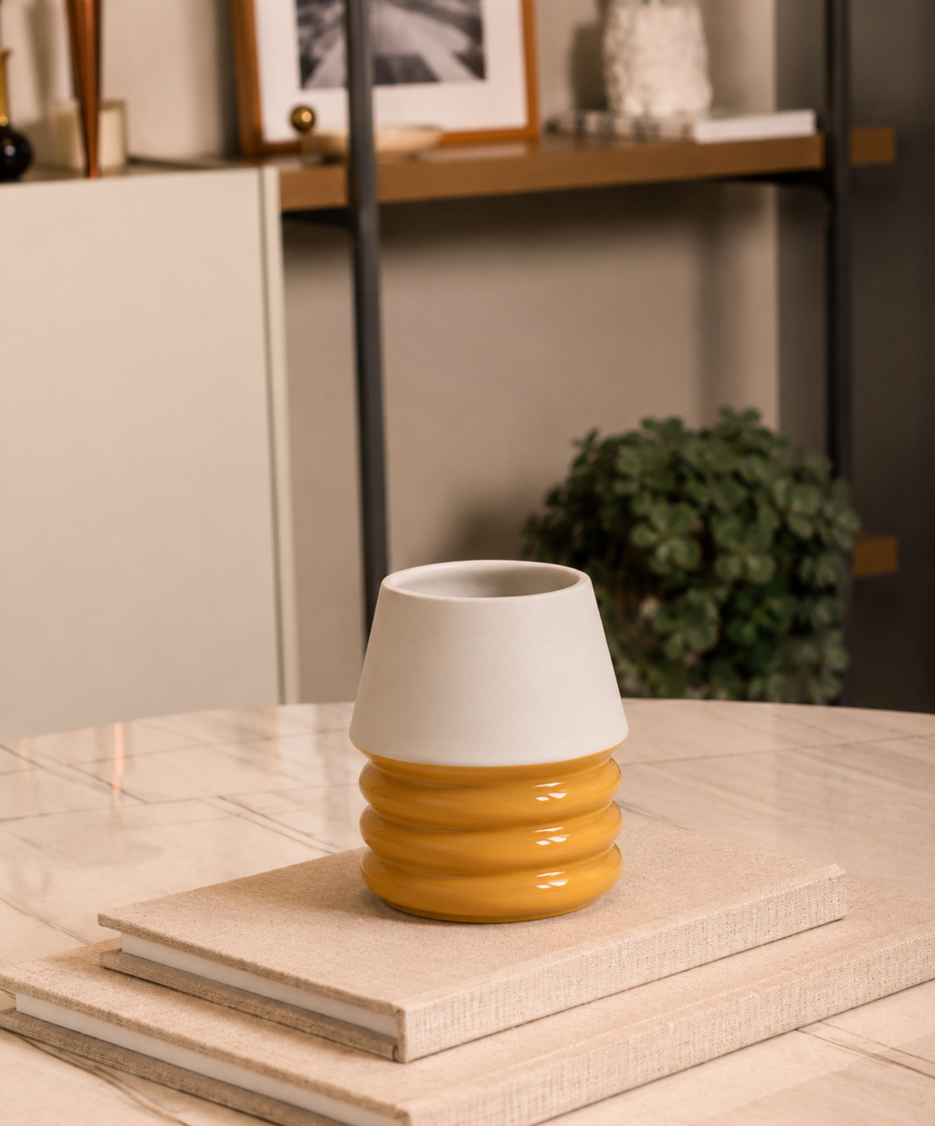 Vaso Fole M – Branco Fosco – Mostarda