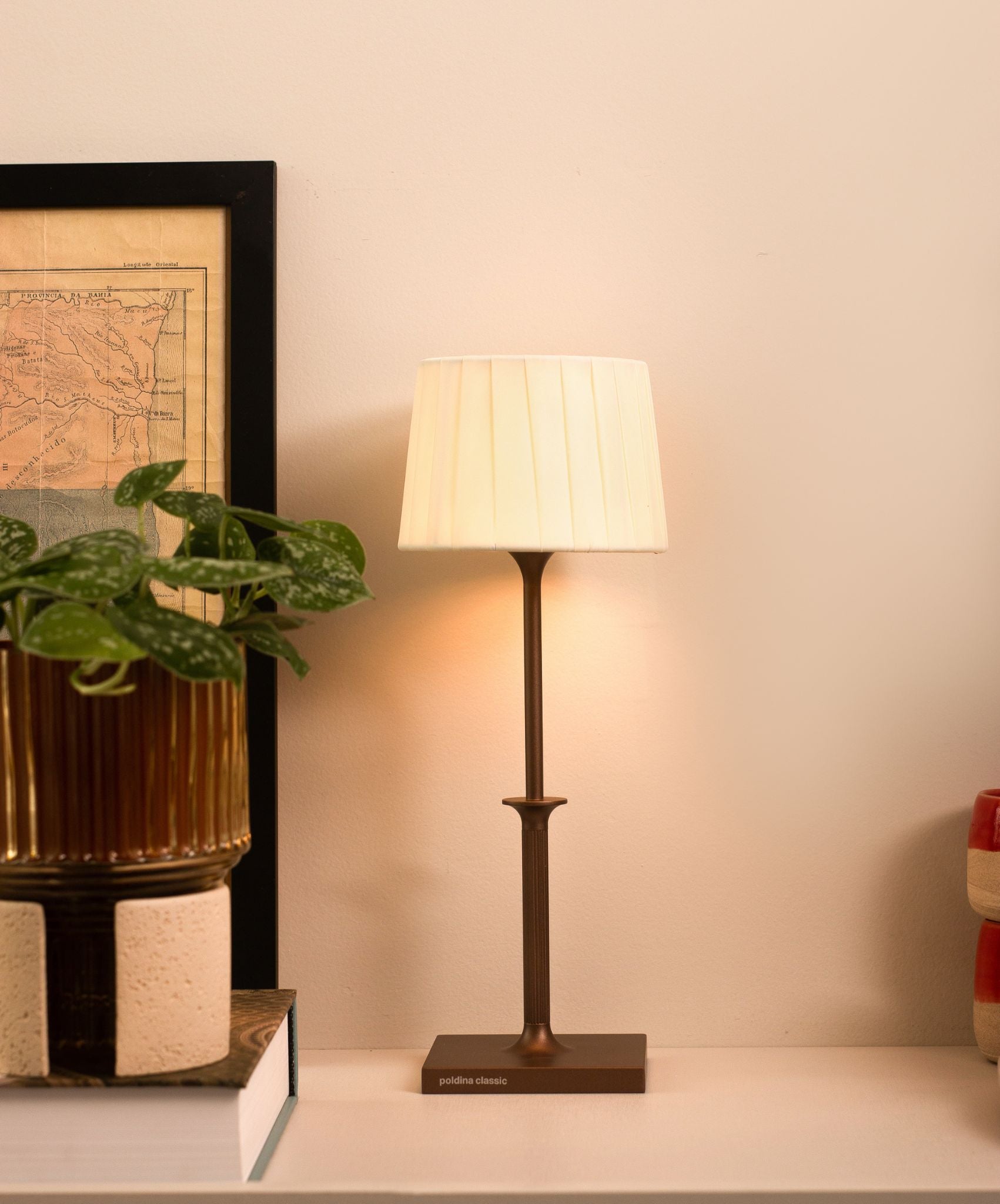 Luminária de mesa Poldina Clássica | Zaff Design