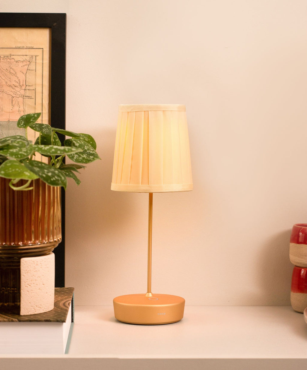 Luminária de Mesa Swap Pro com cúpula de Tecido Plissado | Zaff Design