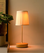Luminária de Mesa Swap Pro com cúpula de Tecido Plissado | Zaff Design